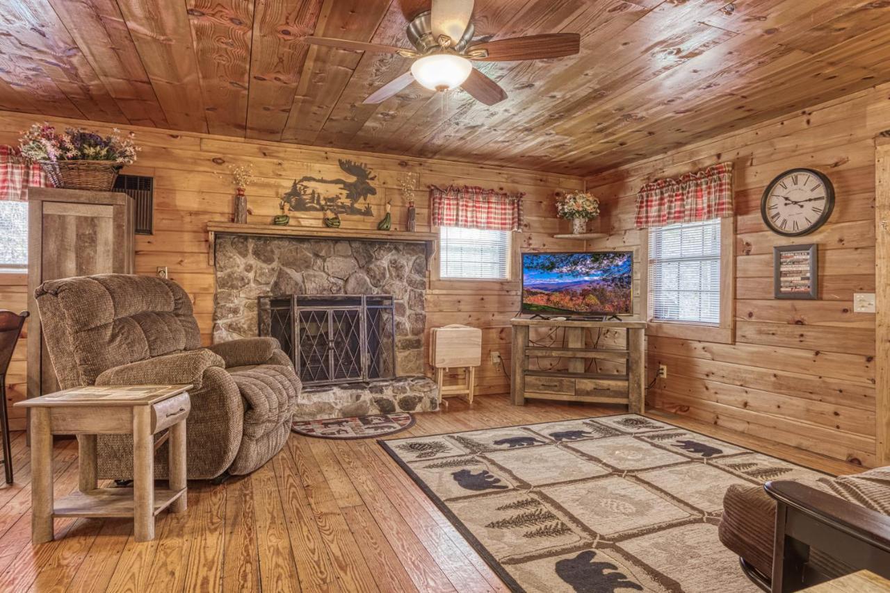 Bear Den, Hot Tub, 1089 Of Free Attraction Tickets For Each Paid Day, Dollywood And More! Sevierville Exterior foto